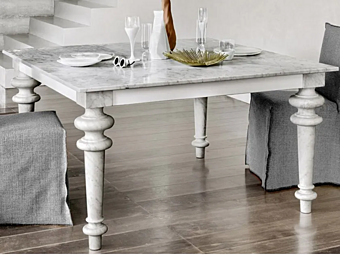 Quadratischer Esstisch aus Carrara-Marmor grau Gervasoni 32 Quadratischer Esstisch aus Carrara-Marmor grau Gervasoni 32 Fabrik Gervasoni aus Italien