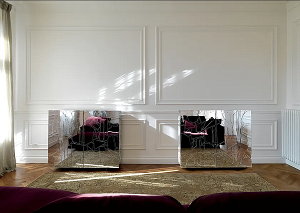 Glasvitrine mit Türen Edra Scrigno Fabrik EDRA aus Italien. Foto №8