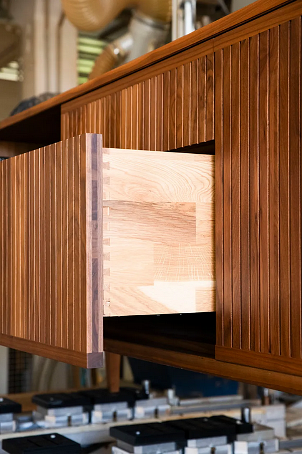 Massivholz Sideboard mit Türen DALE Eleva A 125 Fabrik DALE aus Italien. Foto №4