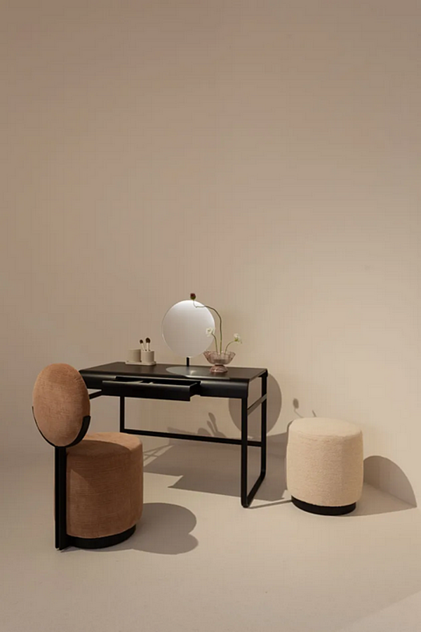 Drehstuhl aus Stoff mit weicher Rückenlehne Saba Beauty Fabrik SABA aus Italien. Foto №4