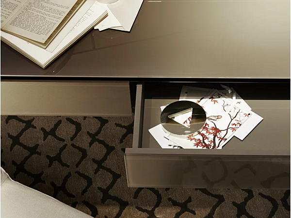 Holztisch mit Spiegel Venere Gallotti&Radice Fabrik Gallotti & Radice aus Italien. Foto №3