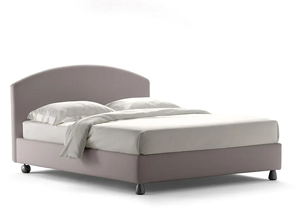 Doppelbett mit gepolstertem Kopfteil Magnolia Flou Fabrik Flou aus Italien. Foto №1