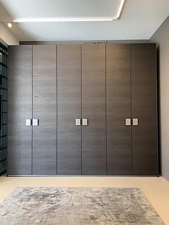 Schrank New Entry