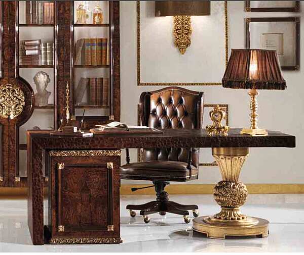 Drehbares Lederarmchair mit gepolsterter Rückenlehne Grand Royal A.R. Arredamenti 419 Fabrik A.R.ARREDAMENTI SRL aus Italien. Foto №2