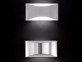 Wandlampe aus lackiertem Metall Kelly 791 Oluce Fabrik Oluce aus Italien