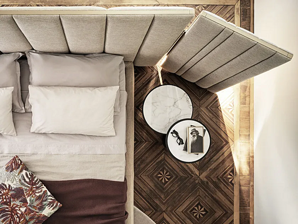 Beistelltisch aus massivem Holz Fante Gallotti&Radice Fabrik Gallotti & Radice aus Italien. Foto №4