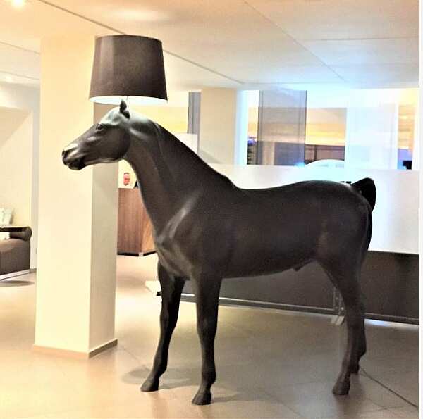 Stehlampe MOOOI Horse Fabrik MOOOI aus Italien. Foto №3