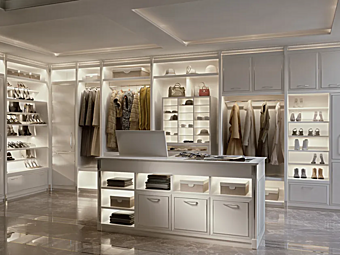 Maßgefertigter begehbarer Kleiderschrank mit integrierter Beleuchtung Martini Interiors Essenza Fabrik MARTINI INTERIORS aus Italien