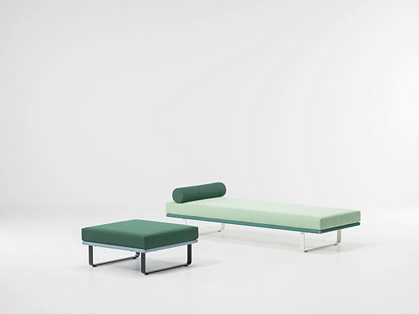 Quadratischer Gartenfußhocker aus Stoff KETTAL Bitta Fabrik KETTAL aus Italien. Foto №3