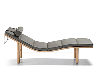 Polsterliege aus Leder Tuscany Molteni & C Polsterliege aus Leder Tuscany Molteni & C Fabrik Molteni & C.(+VITRA) aus Italien