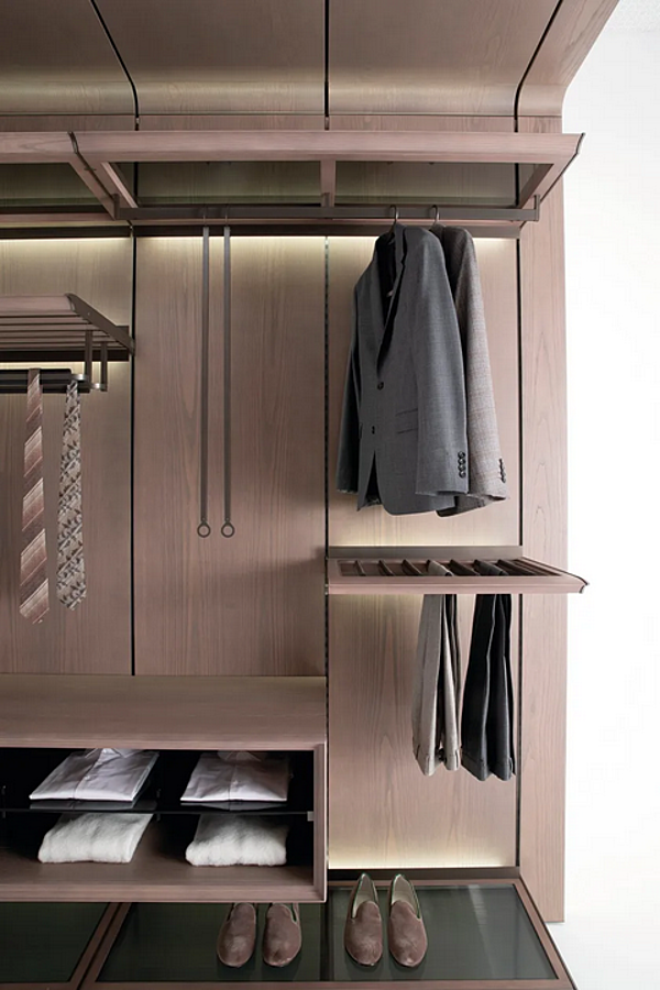 Sektionale Garderobe aus Esche mit integrierter Beleuchtung GIORGETTI REIWA Fabrik GIORGETTI aus Italien. Foto №6