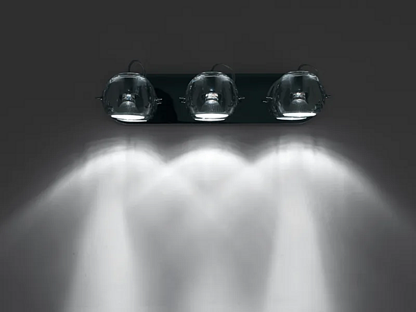 Wandleuchte aus verchromtem Metall in Beluga-Farbe Fabbian Fabrik Fabbian aus Italien. Foto №1