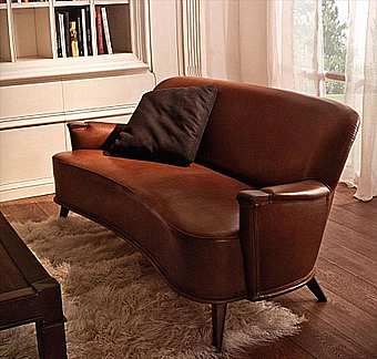 Couch Taylor
