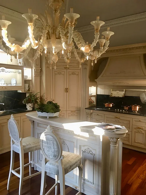 Küche mit Insel aus Holz Martini Interiors Desiderio Fabrik MARTINI INTERIORS aus Italien. Foto №4