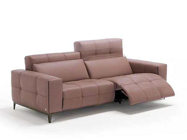 Dreisitzer Ledersofa mit gepolsterter Rückenlehne und Fußhocker Tiffany Egoitaliano Fabrik Egoitaliano aus Italien. Foto №1