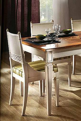 Der Stuhl P112