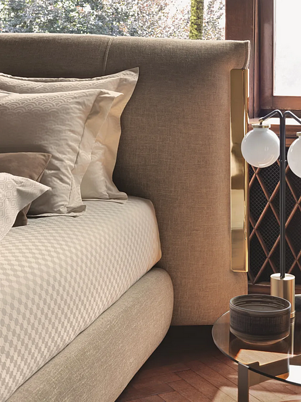 Doppelbett mit gepolsterter Rückwand Amal Flou Fabrik Flou aus Italien. Foto №7