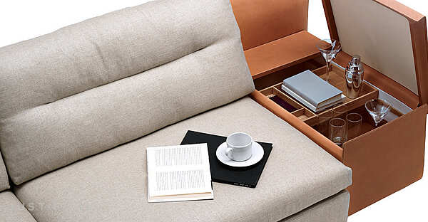 Couch POLTRONA FRAU 5572215 Fabrik POLTRONA FRAU aus Italien. Foto №3