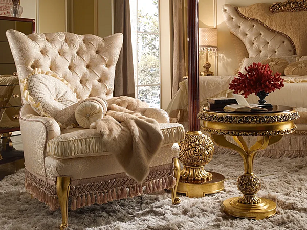 Tufted Velvet Armchair A.R. Arredamenti Grand Royal 1437 Fabrik A.R.ARREDAMENTI SRL aus Italien. Foto №1