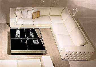 Couch Ashton