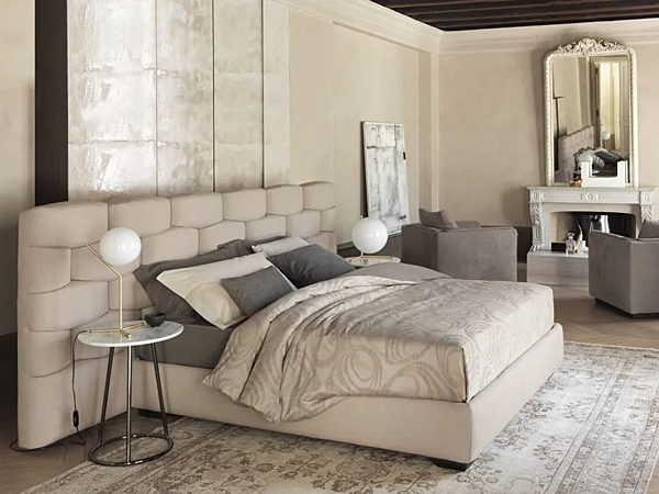 Doppelbett mit gepolsterter Rückenlehne Flou Majal Fabrik Flou aus Italien. Foto №4