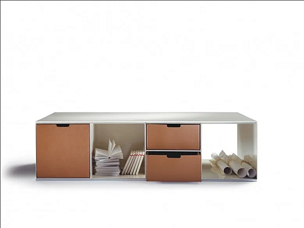 Rechteckiger Couchtisch aus gegerbtem Leder mit integriertem Zeitschriftenregal FLEXFORM INFINITY Fabrik FLEXFORM aus Italien. Foto №1