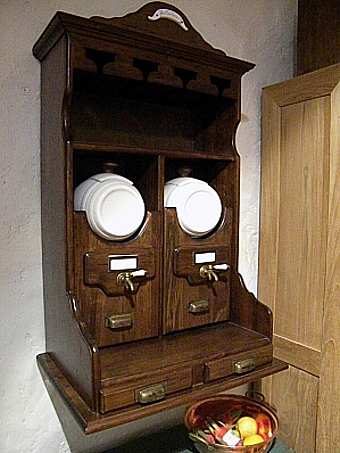 Weinmöbel und Accessoires AA260