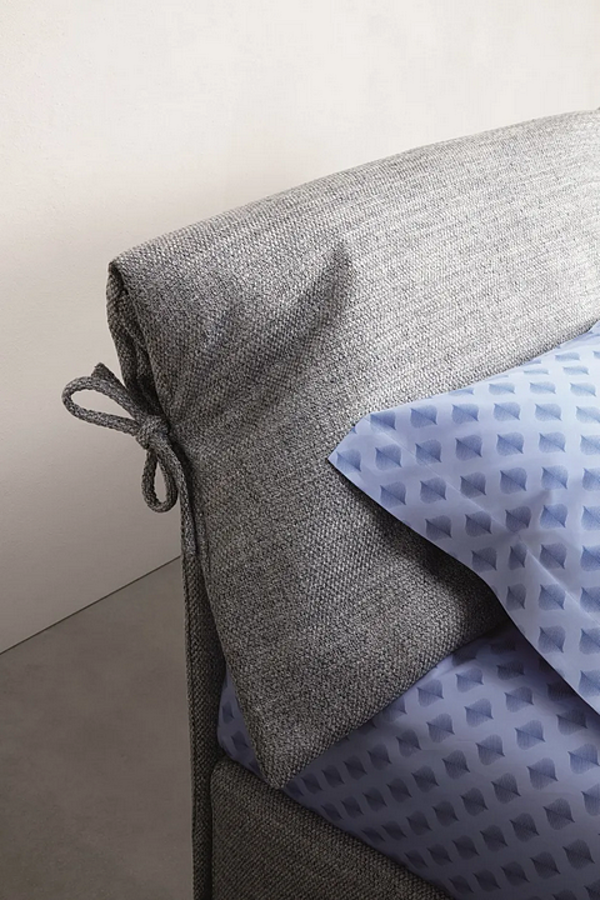 Doppelbett mit abnehmbarem Bezug Nathalie Flou Fabrik Flou aus Italien. Foto №5