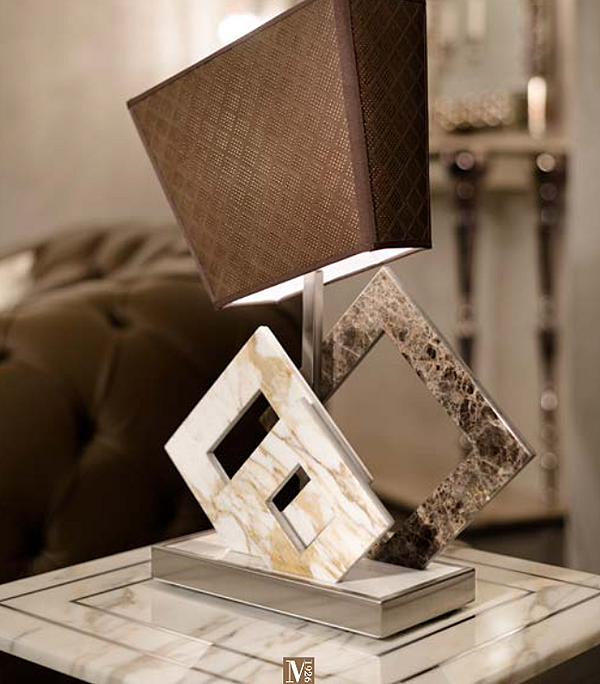 Stand MANTELLASSI J'adore Lalique Fabrik MANTELLASSI aus Italien. Foto №2
