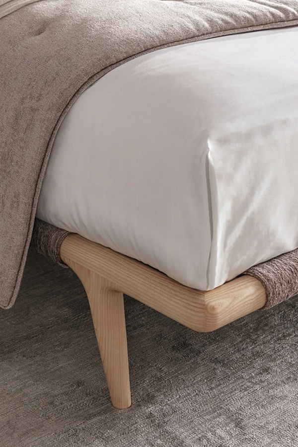 Doppelbett mit gepolstertem Kopfteil Flou Gaudi Fabrik Flou aus Italien. Foto №23