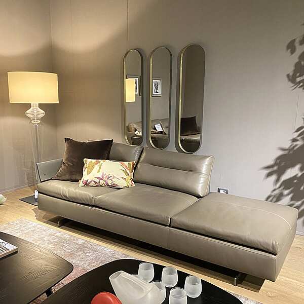 Couch POLTRONA FRAU 5572215 Fabrik POLTRONA FRAU aus Italien. Foto №4