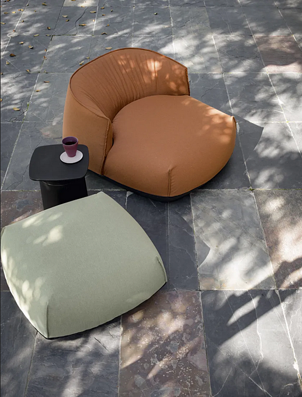 Gartenarmchair mit Armlehnen aus Sunbrella Kristalia Brioni Fabrik Kristalia aus Italien. Foto №11