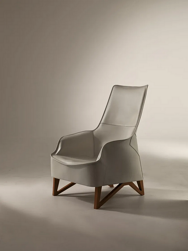 Lederarmstuhl mit Kopfstütze GIORGETTI Mobius Fabrik GIORGETTI aus Italien. Foto №3