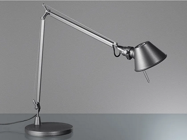 Schwenkarm Aluminium Schreibtischlampe Artemide Tolomeo Midi A0151W00, A015100 Fabrik Artemide aus Italien. Foto №1