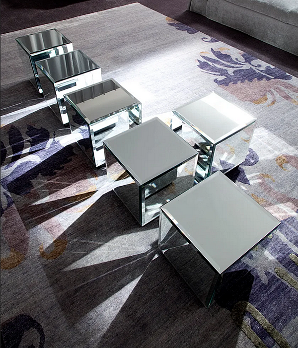 Niedriger quadratischer Couchtisch aus Spiegelglas ERBA ITALIA RIFLESSO Fabrik ERBA ITALIA aus Italien. Foto №7