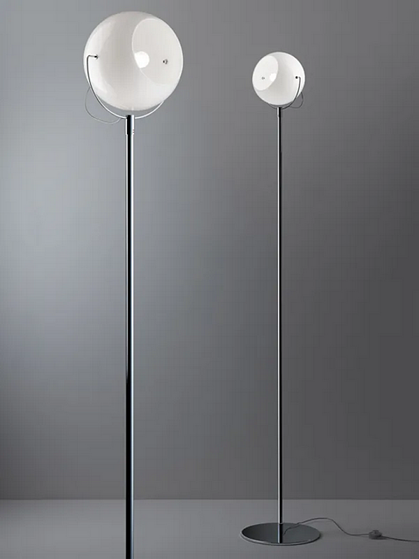 Verstellbare Stehlampe aus verchromtem Metall mit weißem Lampenschirm Fabbian Beluga Fabrik Fabbian aus Italien. Foto №2