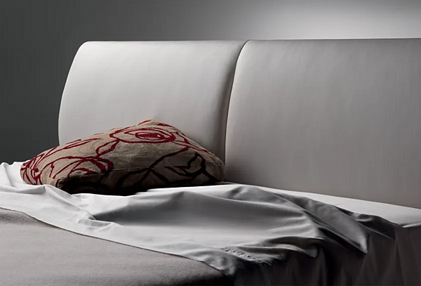 Doppelbett mit gepolsterter Rückwand aus Stoff POLTRONA FRAU EOSONNO Fabrik POLTRONA FRAU aus Italien. Foto №8