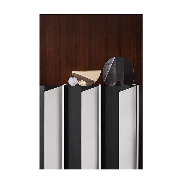 Holz-Hochschrank mit Türen Diedro Gallotti&Radice Fabrik Gallotti & Radice aus Italien. Foto №4