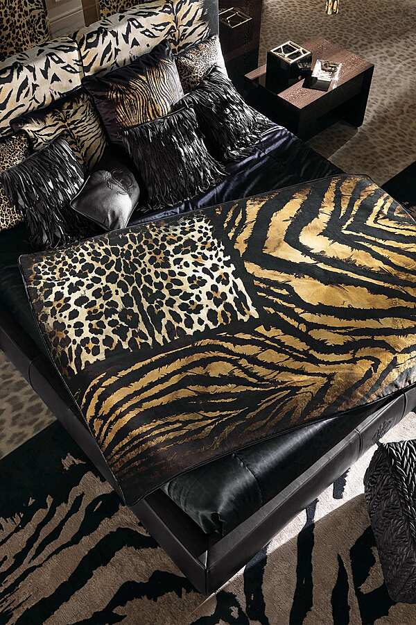 Bett ROBERTO CAVALLI MORNE Fabrik ROBERTO CAVALLI aus Italien. Foto №7
