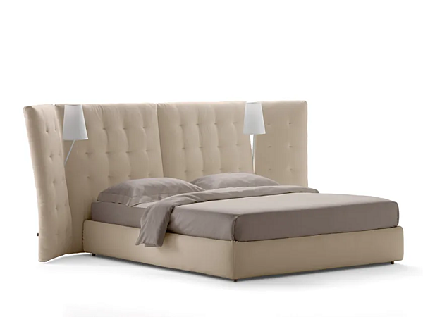 Doppelbett mit hoher gepolsterter Rückenlehne Flou Paravento Fabrik Flou aus Italien. Foto №1