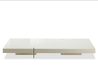 Quadratischer Couchtisch aus Holz Butter Saba