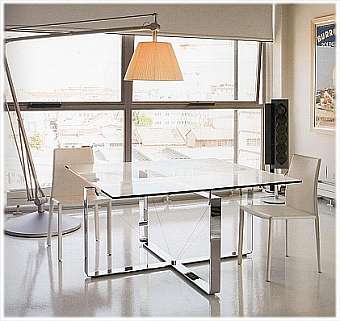 Tisch 5412
