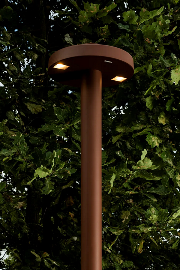 Metall-Bollard-Leuchte mit Vogelhaus Artemide Needoo Fabrik Artemide aus Italien. Foto №18