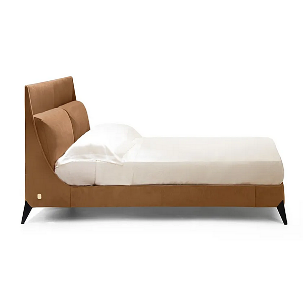 Doppelbett mit gepolstertem Kopfteil aus Nubuk FORMITALIA Futura Fabrik FORMITALIA aus Italien. Foto №3