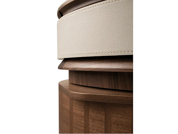 Holzschrank mit integrierter Beleuchtung GIORGETTI Houdini 50121, 50131 Fabrik GIORGETTI aus Italien. Foto №4
