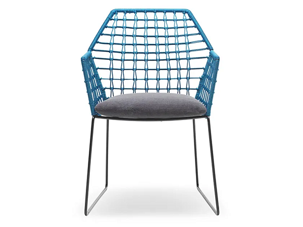 Gartenstuhl mit Armlehnen aus Stoff Saba New York Soleil Fabrik SABA aus Italien. Foto №1