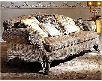 Couch 921/4