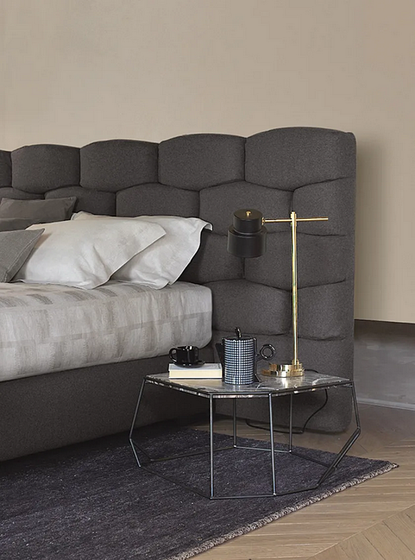 Doppelbett mit gepolsterter Rückenlehne Flou Majal Fabrik Flou aus Italien. Foto №8