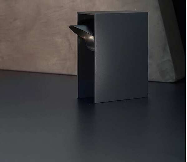 Stehlampe DELTALIGHT Striper Fabrik DELTALIGHT aus Italien. Foto №1