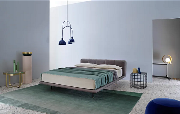 Doppelbett mit gepolstertem Kopfteil aus Stoff Saba Pixel Air Fabrik SABA aus Italien. Foto №2